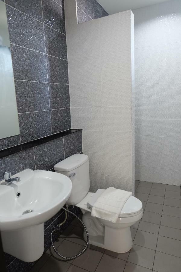 Dos'S House Apartment Nai Yang ภายนอก รูปภาพ